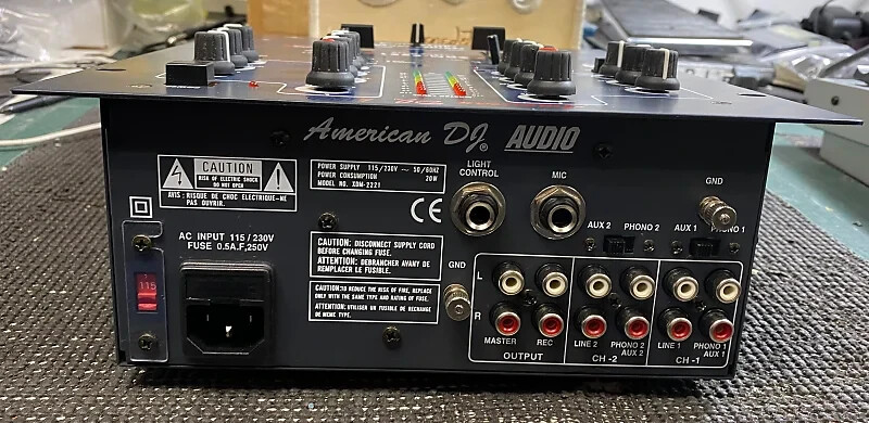 American DJ XDM-2221 DJ Controller