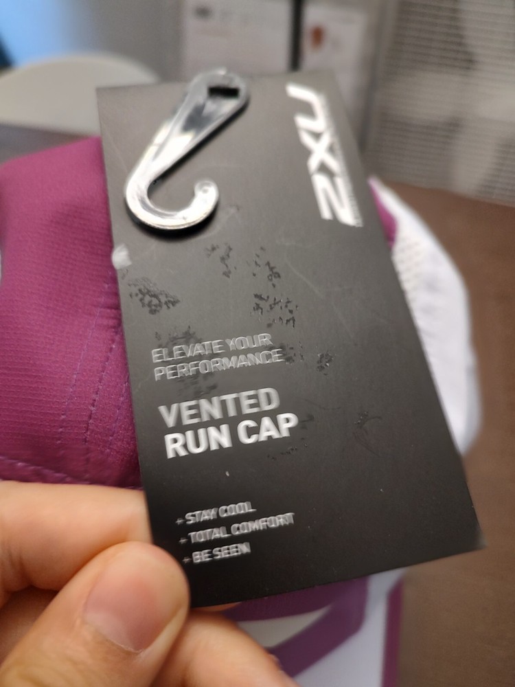 2xu Vented Running Hat/Cap Purple/White NWT