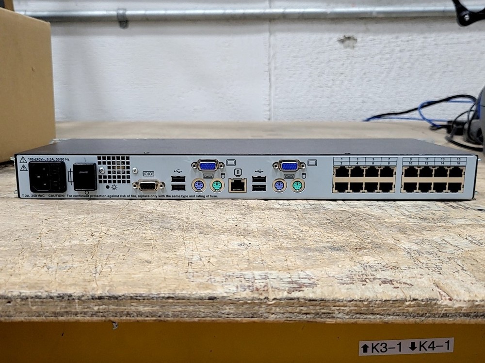 HP AF617A 513736-001 KVM Switch SEE NOTES
