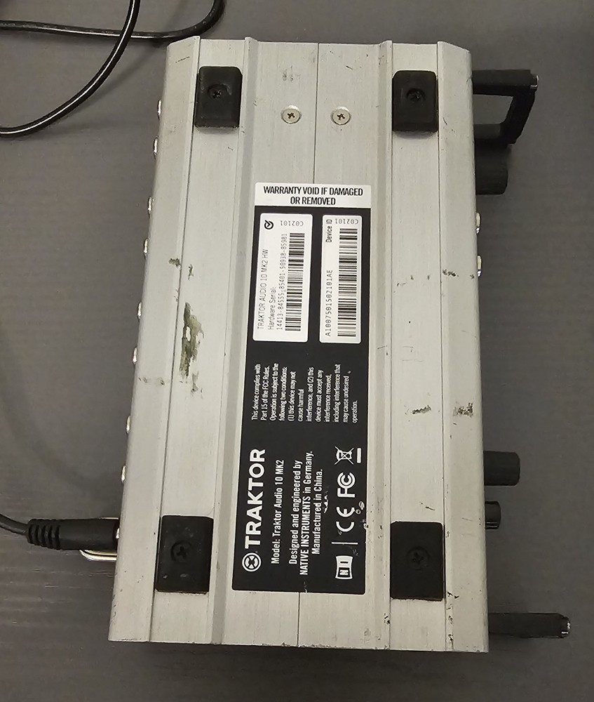 Native Instruments Traktor Audio 10 Scratch Audio Interface, AS IS