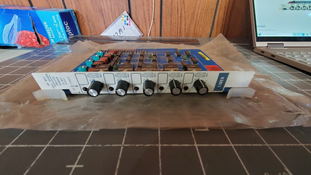 Cutler Hammer 300 Second Timer Board, D120PM33