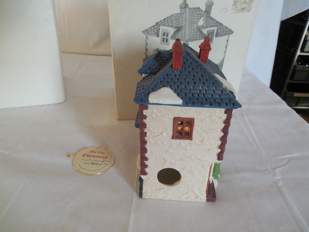 Dept 56 Dickens' village walpole tailors