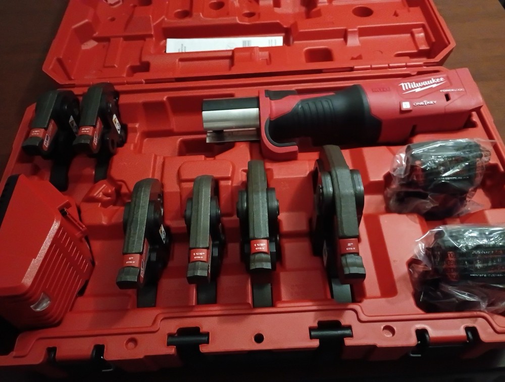milwaukee 2922-22 m18 force logic press tool