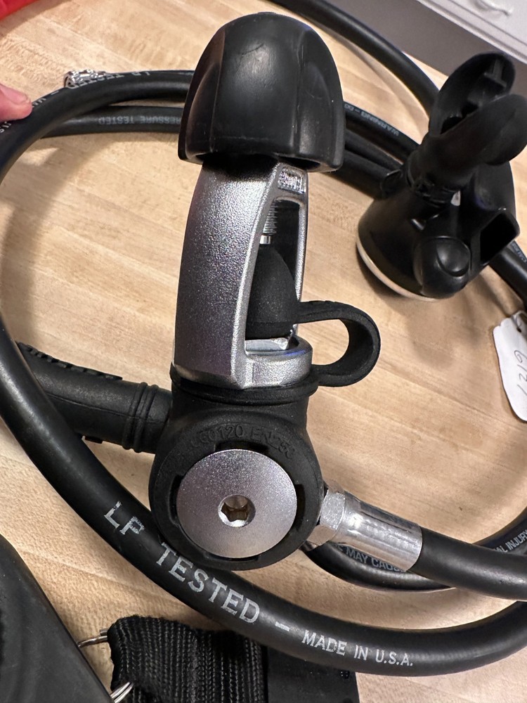 Oceanic GT 3 scuba regulator