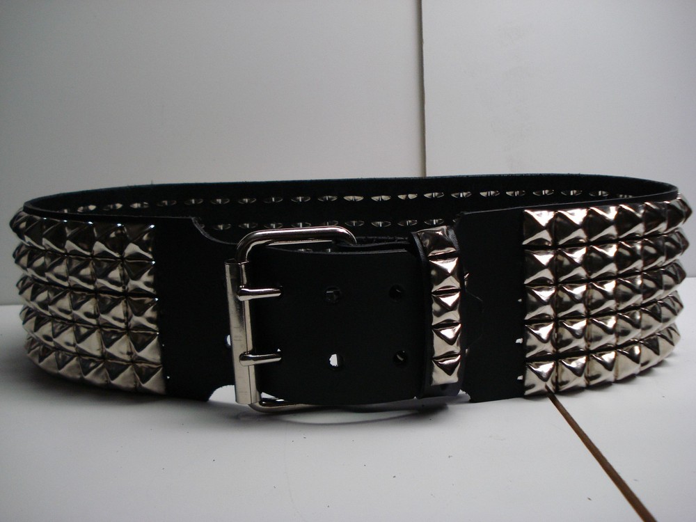 KRYPT LEATHER OLD SCHOOL PYRAMID STUDDED BELT.....(MDLSB0302)