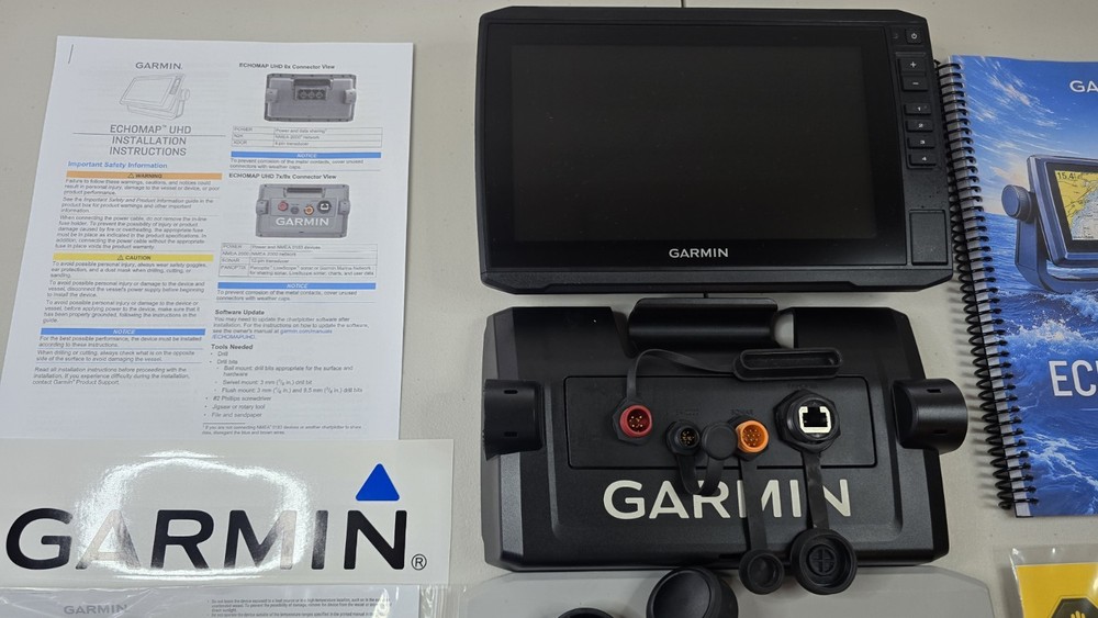Garmin ECHOMAP UHD 94sv Chartplotter/Fishfinder – Excellent Condition – Tested