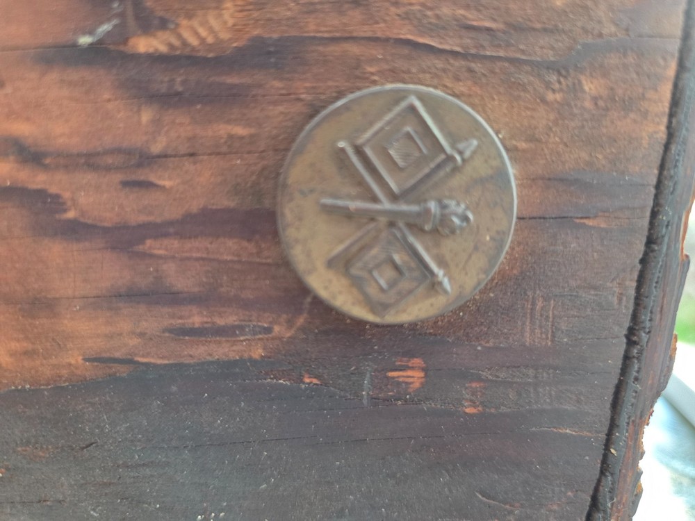 VINTAGE CARPENTER TOOL BOX