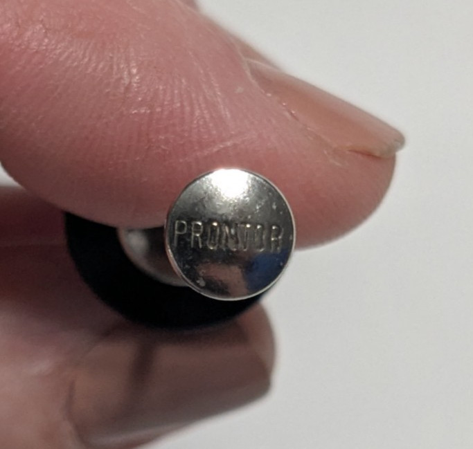 VINTAGE PRONTOR Cable shutter Release Remote CABLE 10" BLACK /SILVER PUSH BUTTON