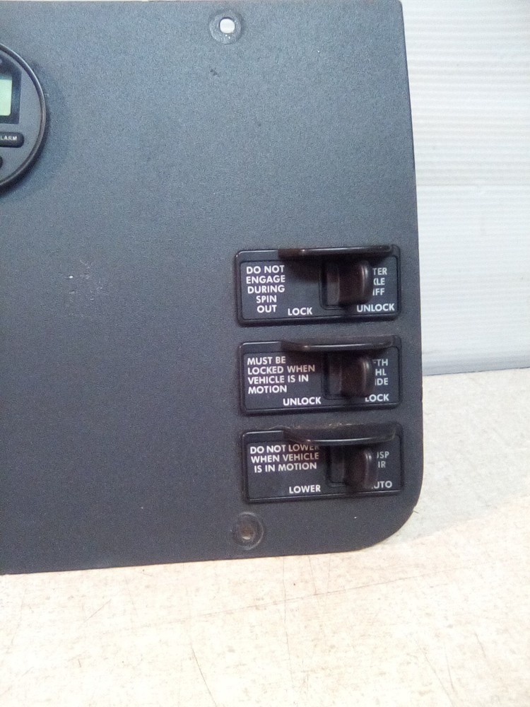 Freightliner 22-60660-000 Switch Panel Dash Panel