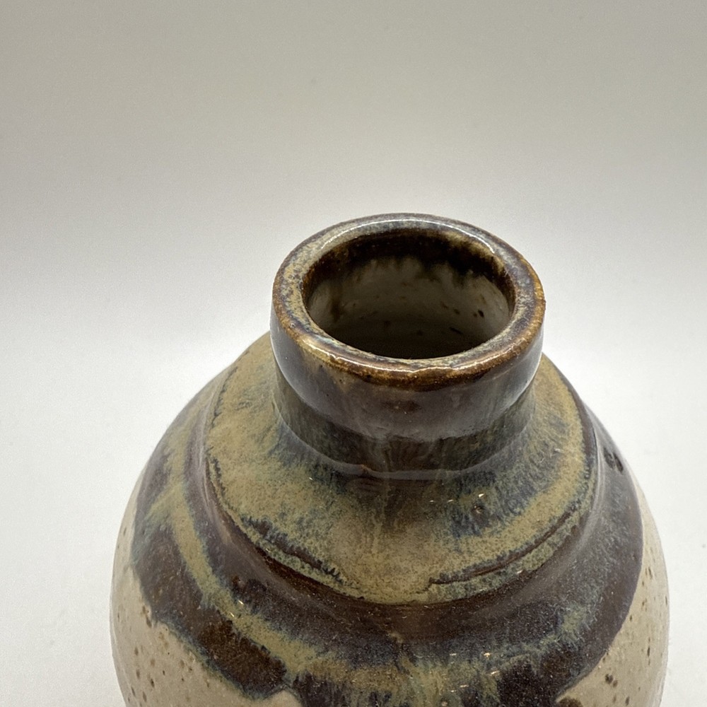 signed studio stoneware pottery 5 3/4
