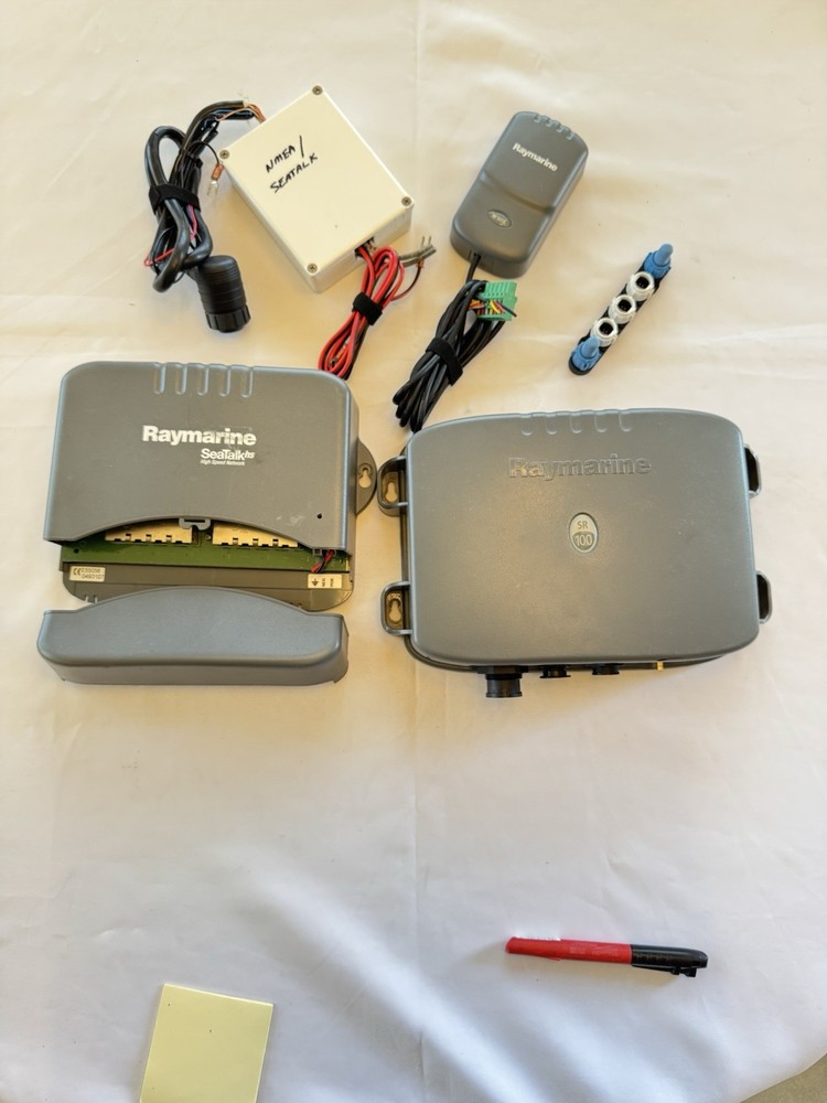 Raymarine SeaTalk Marine Electronics Network Modules Lot SR100, Switch & RF Base