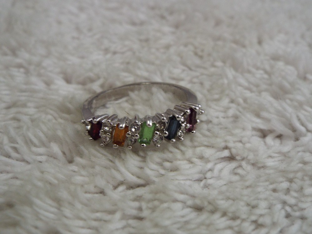 Silvertone Colorful Crystal Ring ~ Size 8 (B30)