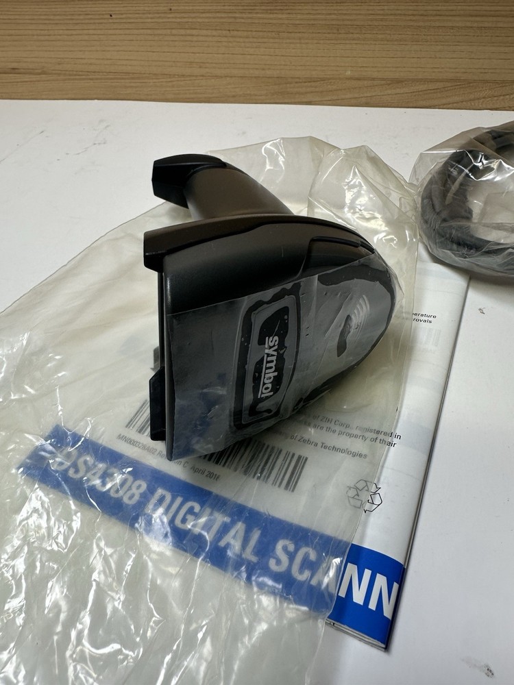 Symbol DS4308 Standard Range USB Handheld Barcode Scanner DS4308-SR00007ZZAP