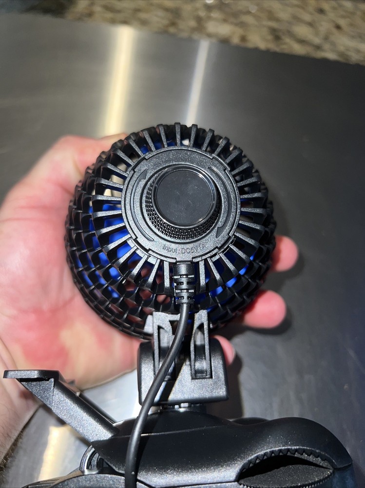 Small black portable USB Fan Office Desktop Adjustable