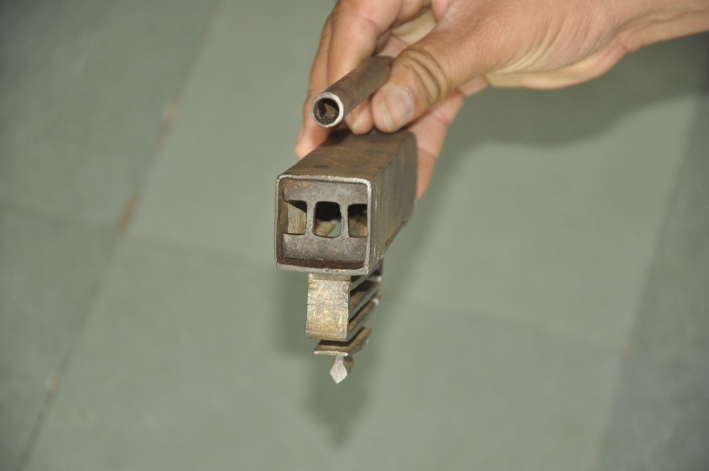 Vintage Unique Shape Iron Handcrafted Solid Heavy Strip System Padlock