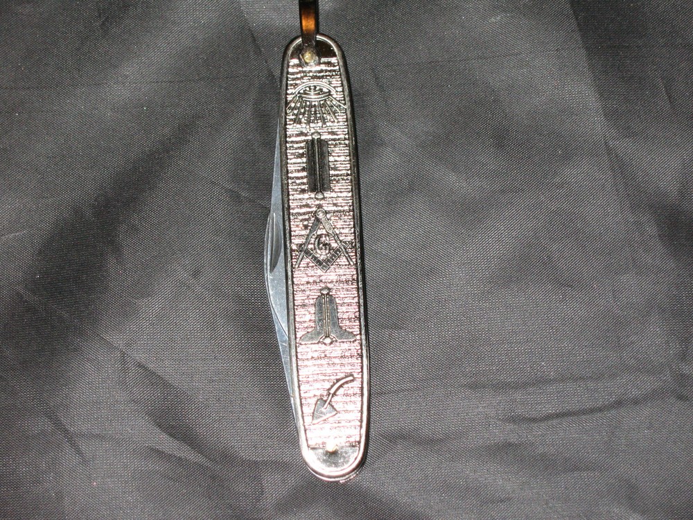 Square Compass Working Tools Free Mason Manual Folding Pocket Knife NEW!