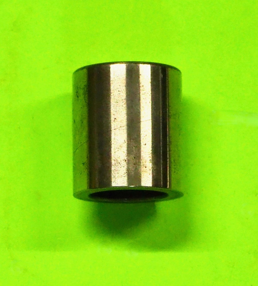 L.E. Wilson .222/.380 Punch & Decapping Base-in box