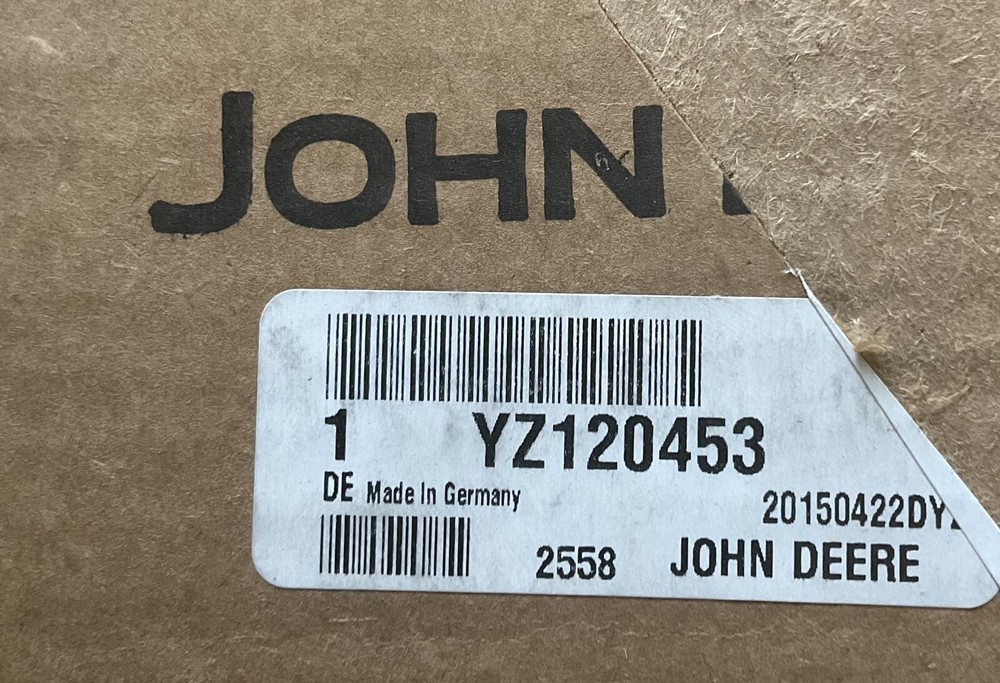 GENUINE John Deere Seal YZ120453