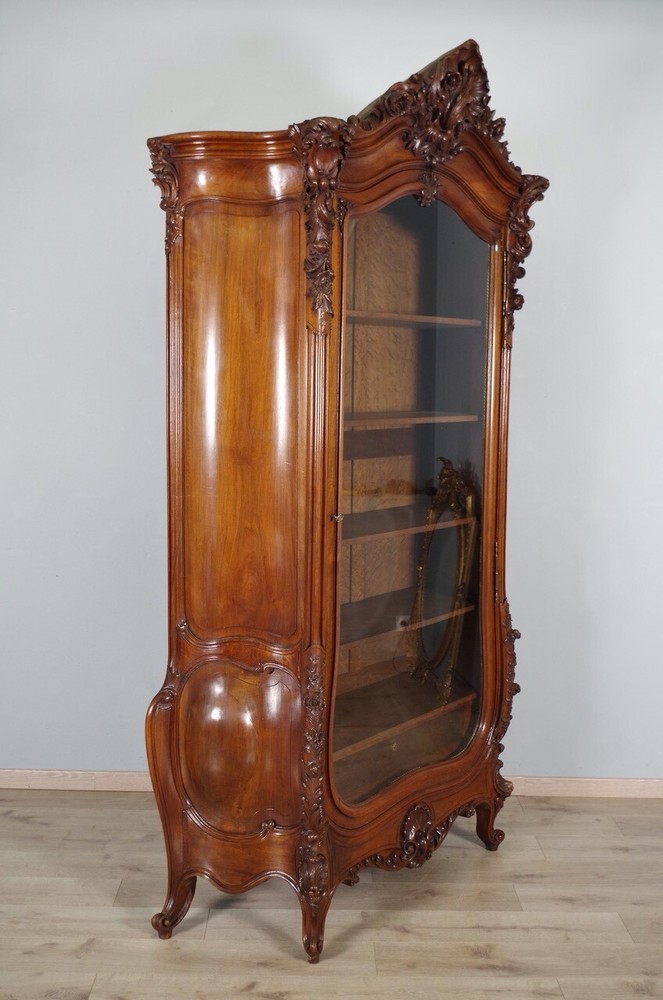 Louis XV Rocaille 1900 Style Bookcase