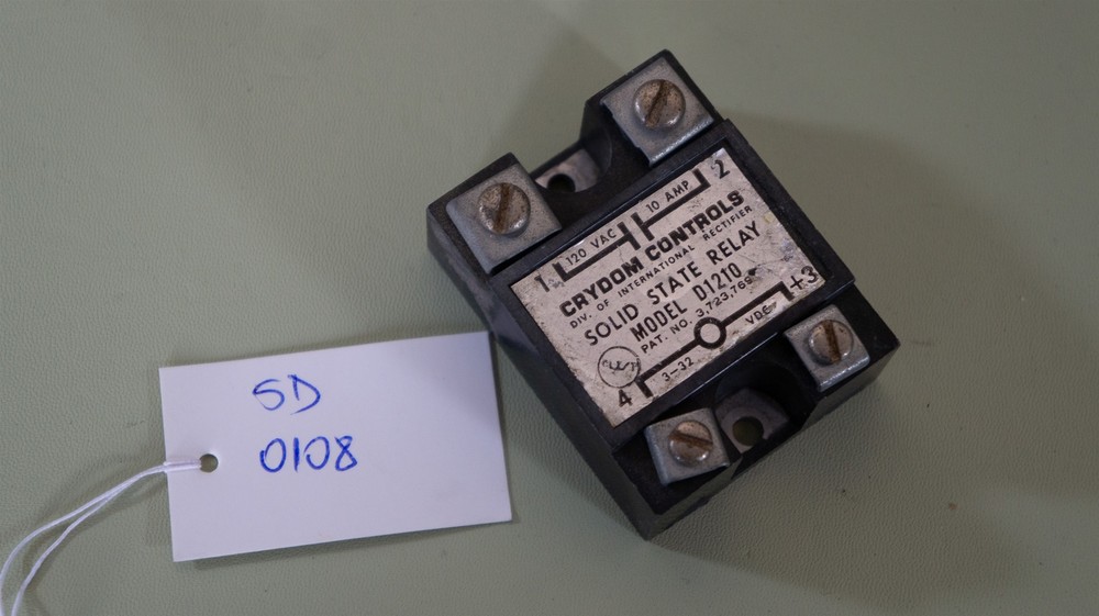 Crydom D1210 Solid State Relay , 120VAC , 10A