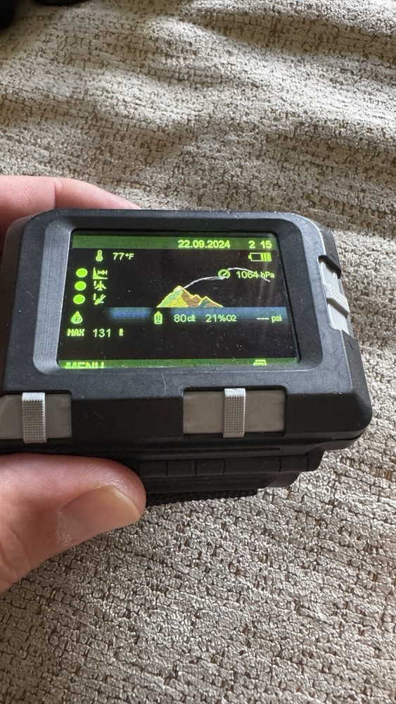 UEMIS Dive Computer