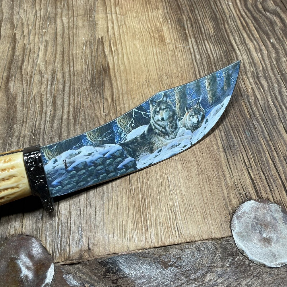 Painted Wolf Knife In Tin Box