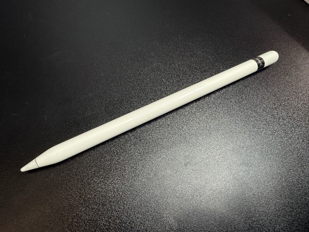 Apple Pencil (1st Generation) Lighting Connector - White