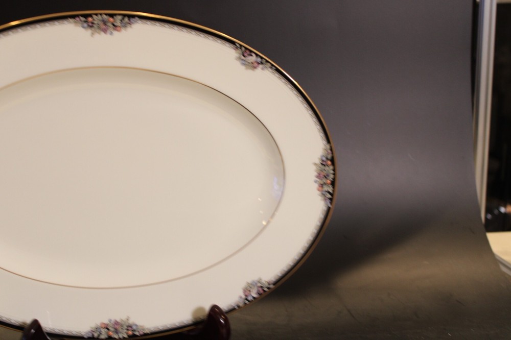 Noritake Philharmonic 14 3/8" Oval Platter