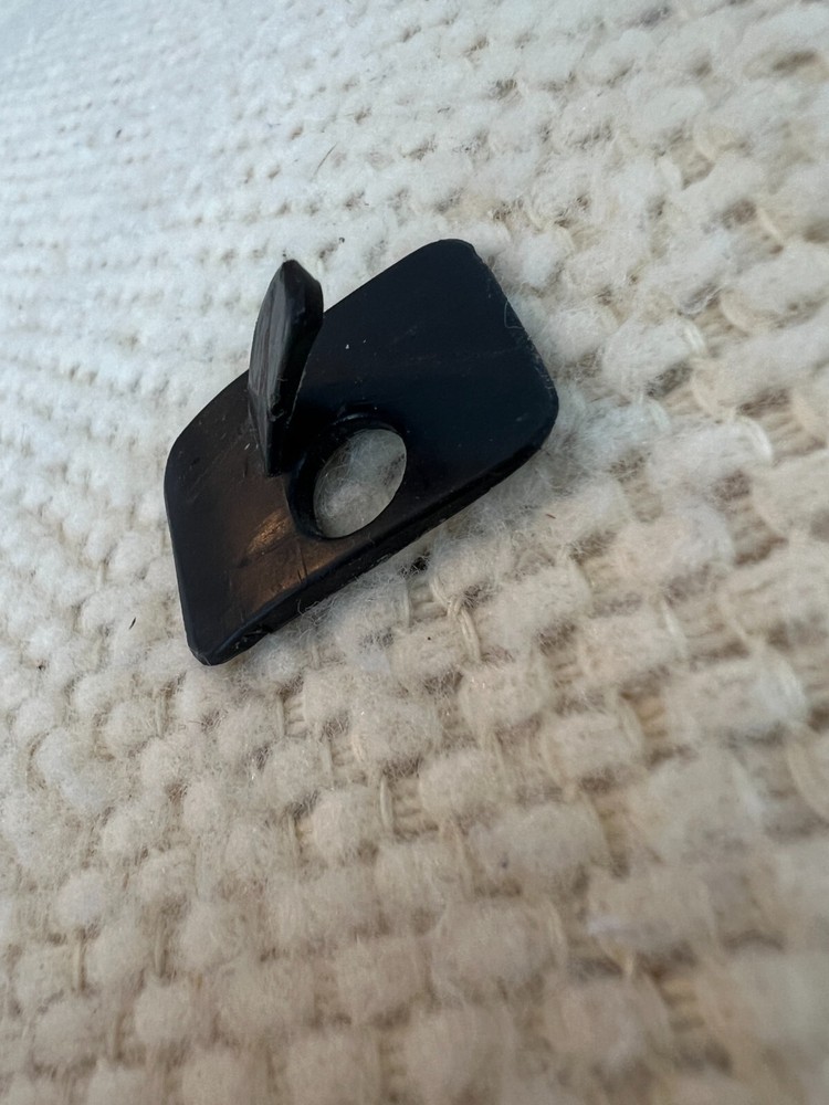 Plastic Flipper Rest