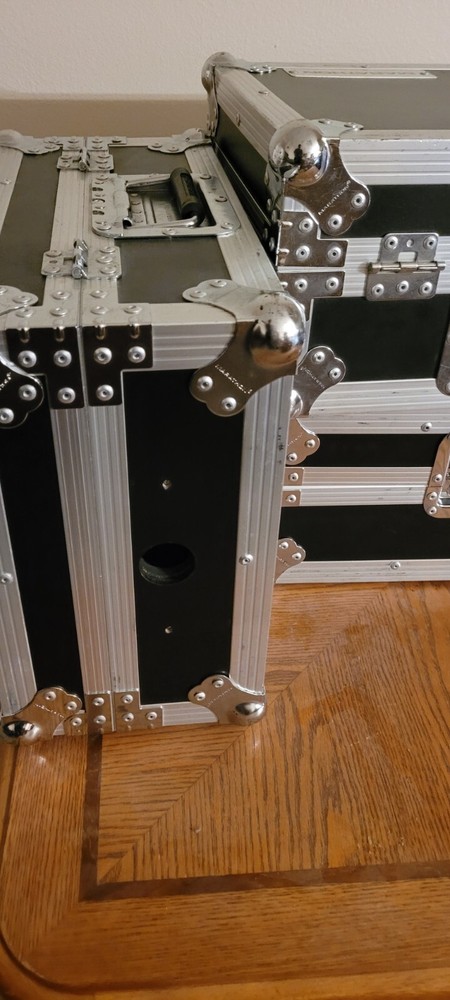 Marathon Dj Case For CD Turntables/Mixer