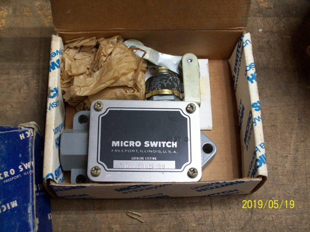MICRO SWITCH BZF2-2RN25-RH