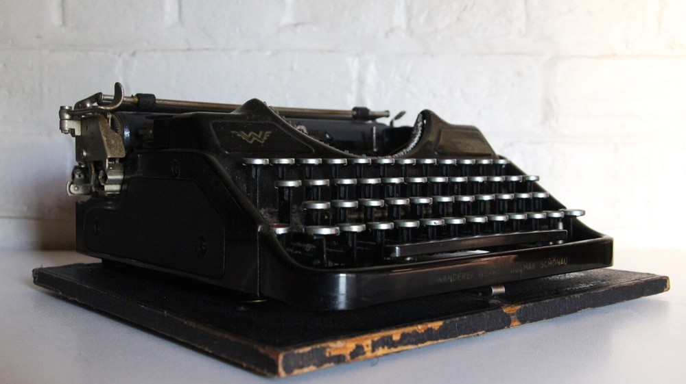 Antique CONTINENTAL WANDERER 50 ~ Great Working Condition + Original Case