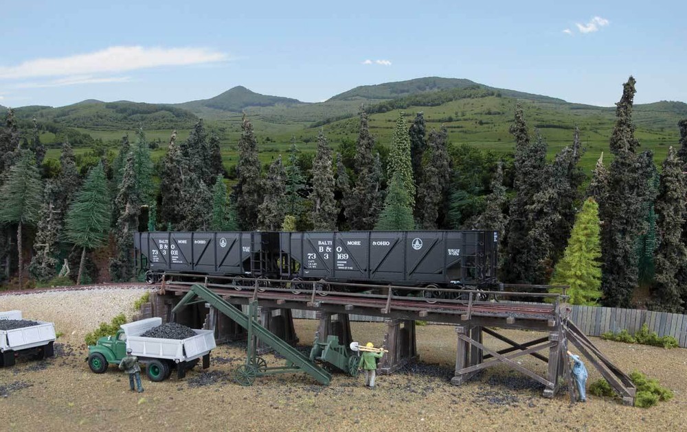 Walthers Cornerstone HO Scale Building/Structure Kit Coal Unloading Trestle