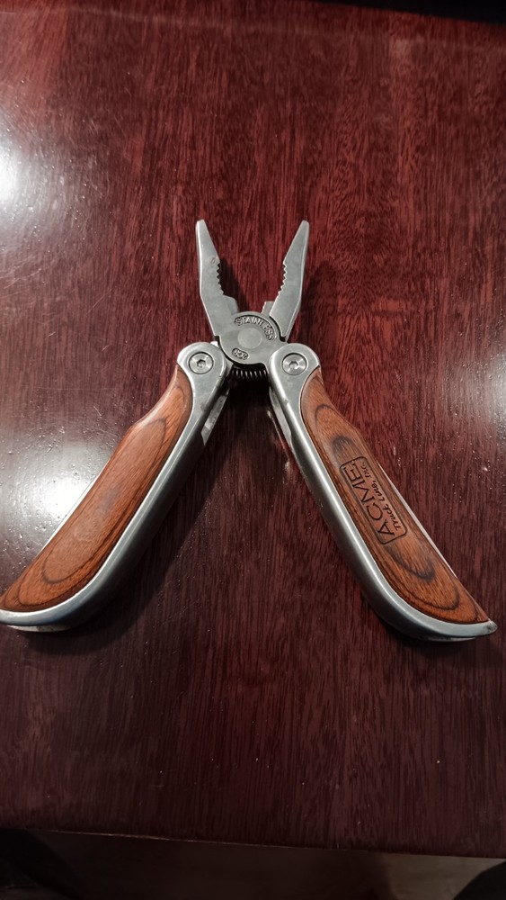 ACME TRUCKING MULTI TOOL