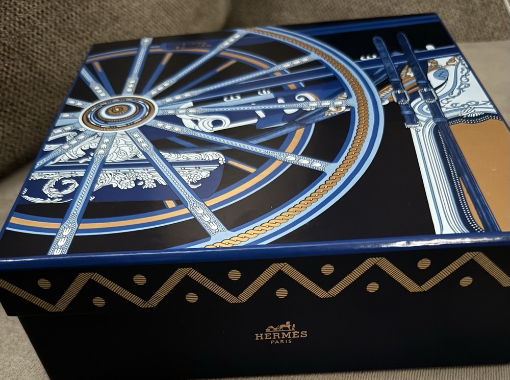 Hermes Gift Box