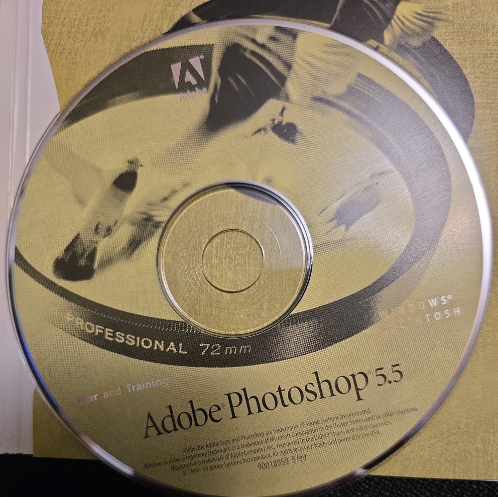 Adobe Photoshop 5.5 Windows Version 2 Disc Set w/ Training CD & Serial Number