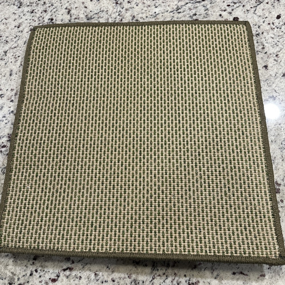 Golf Hitting Mat 18” X 18”