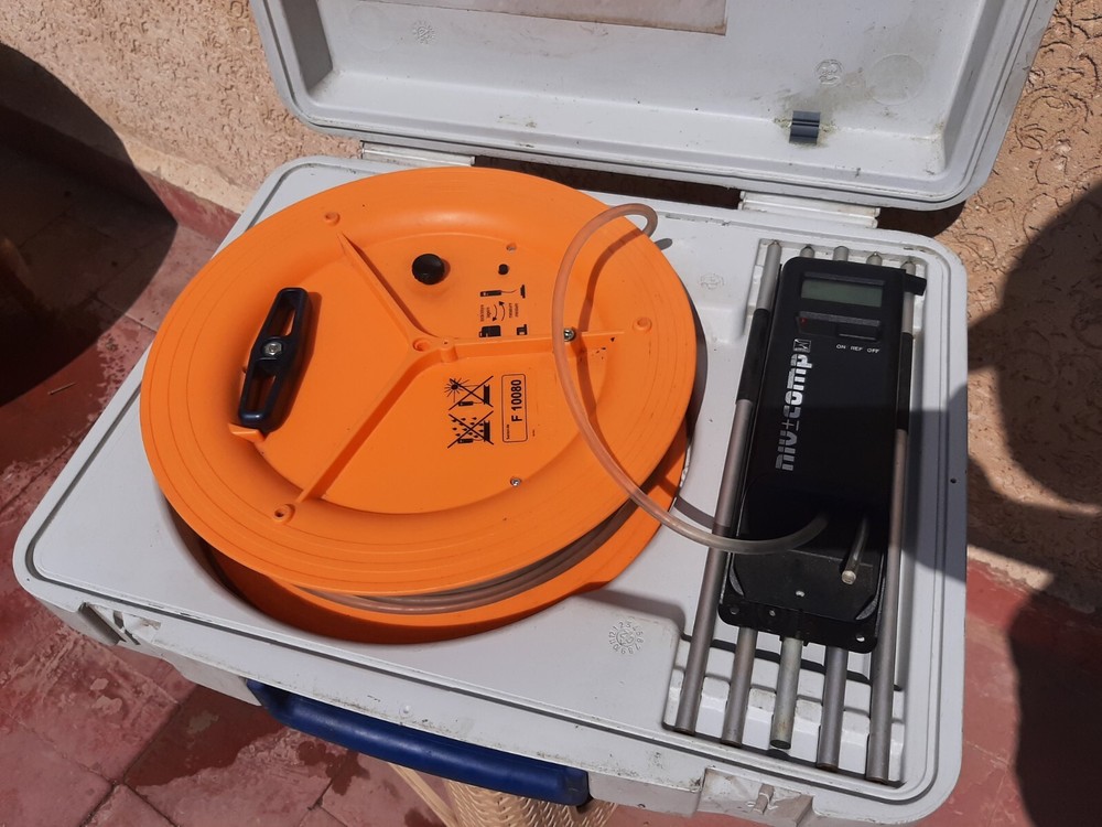 Nivcomp Digital Water Level Tool White Electronic Hose Scale