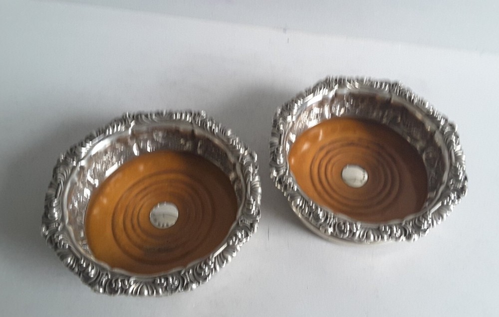 GOOD PAIR GEORGIAN ANTIQUE SOLID SILVER BOTTLE COASTERS. SHEFF. 1823.