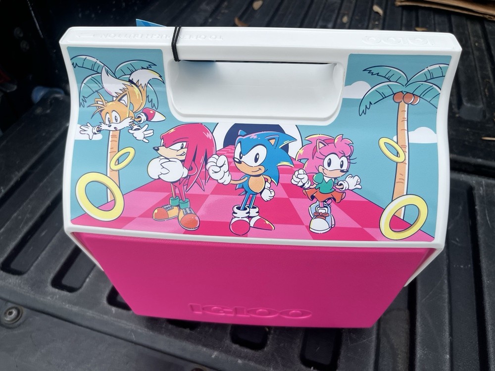 New Igloo Sonic 7 QTs Playmate