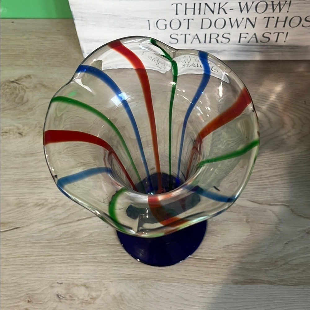 Handblown ruffled Vase