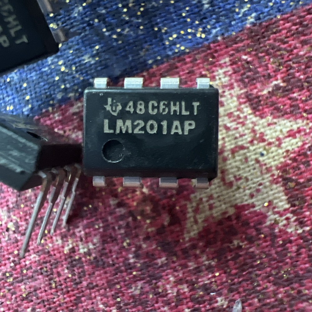 ** QUANTITY 1 ** TEXAS INSTRUMENT LM201AP