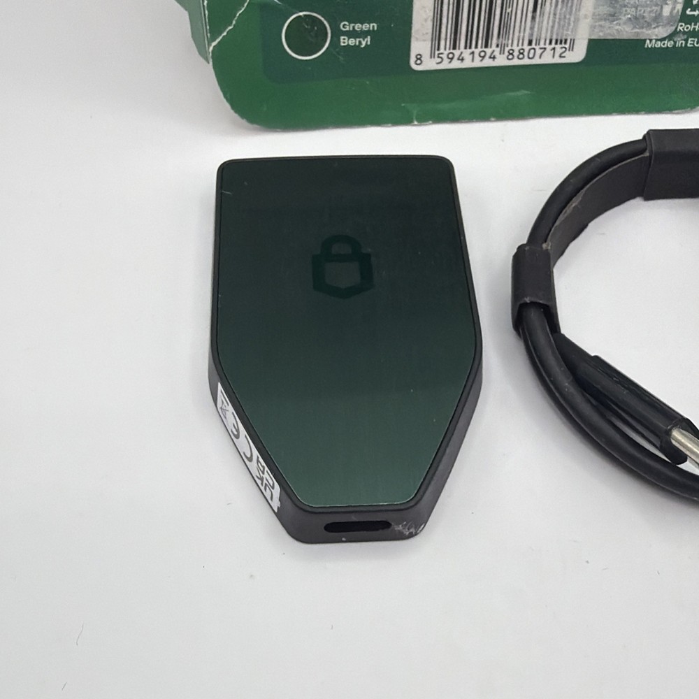 Trezor - Safe 5 - Passphrase & Secure Element Crypto Hardware Wallet (H3)