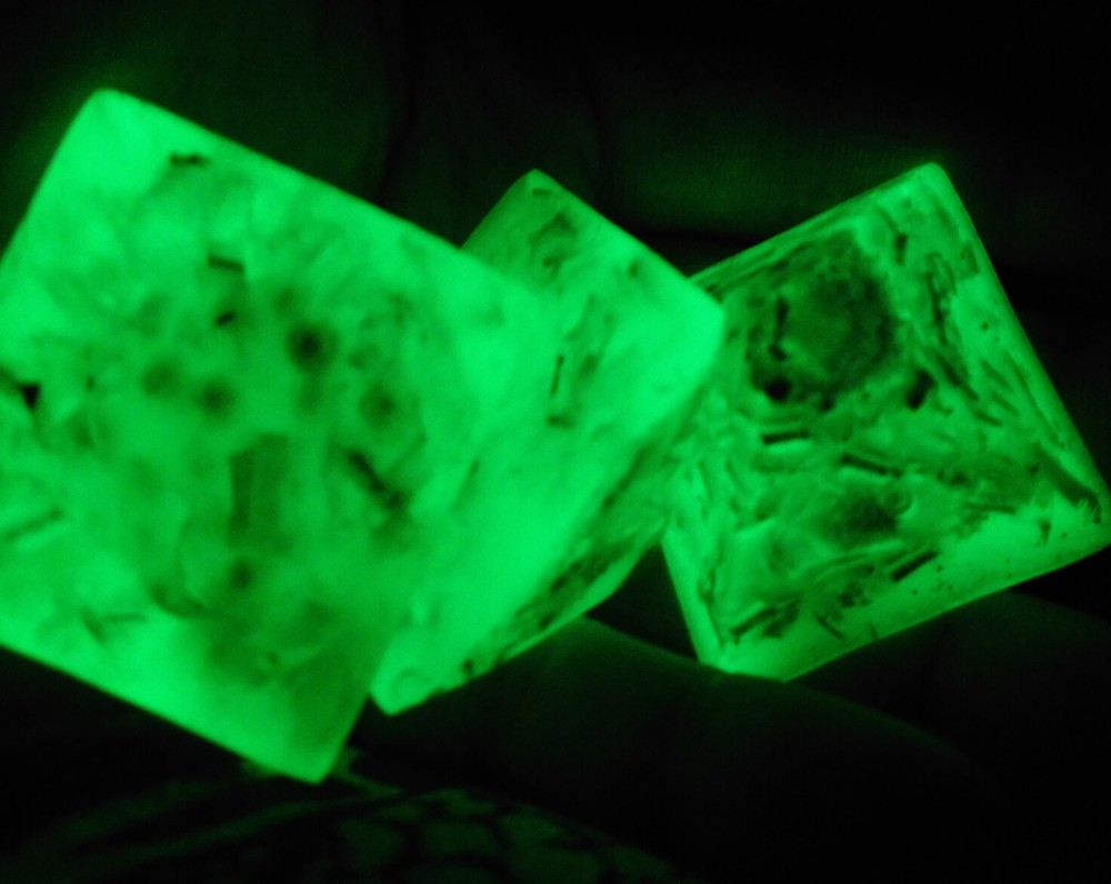 Light Green Glow Small Pyramids Positive Orgone