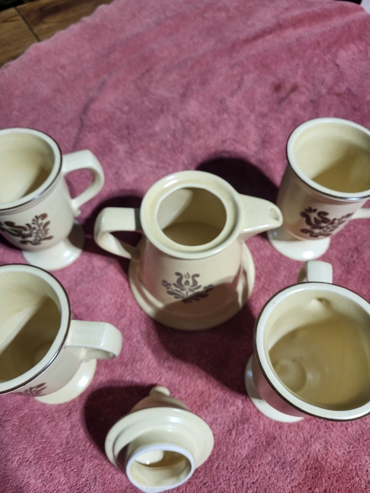 Pfaltzgraff Tea Pot and Mugs