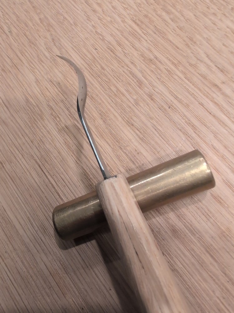 Original Denny #7L Bent Hook Carving Tool