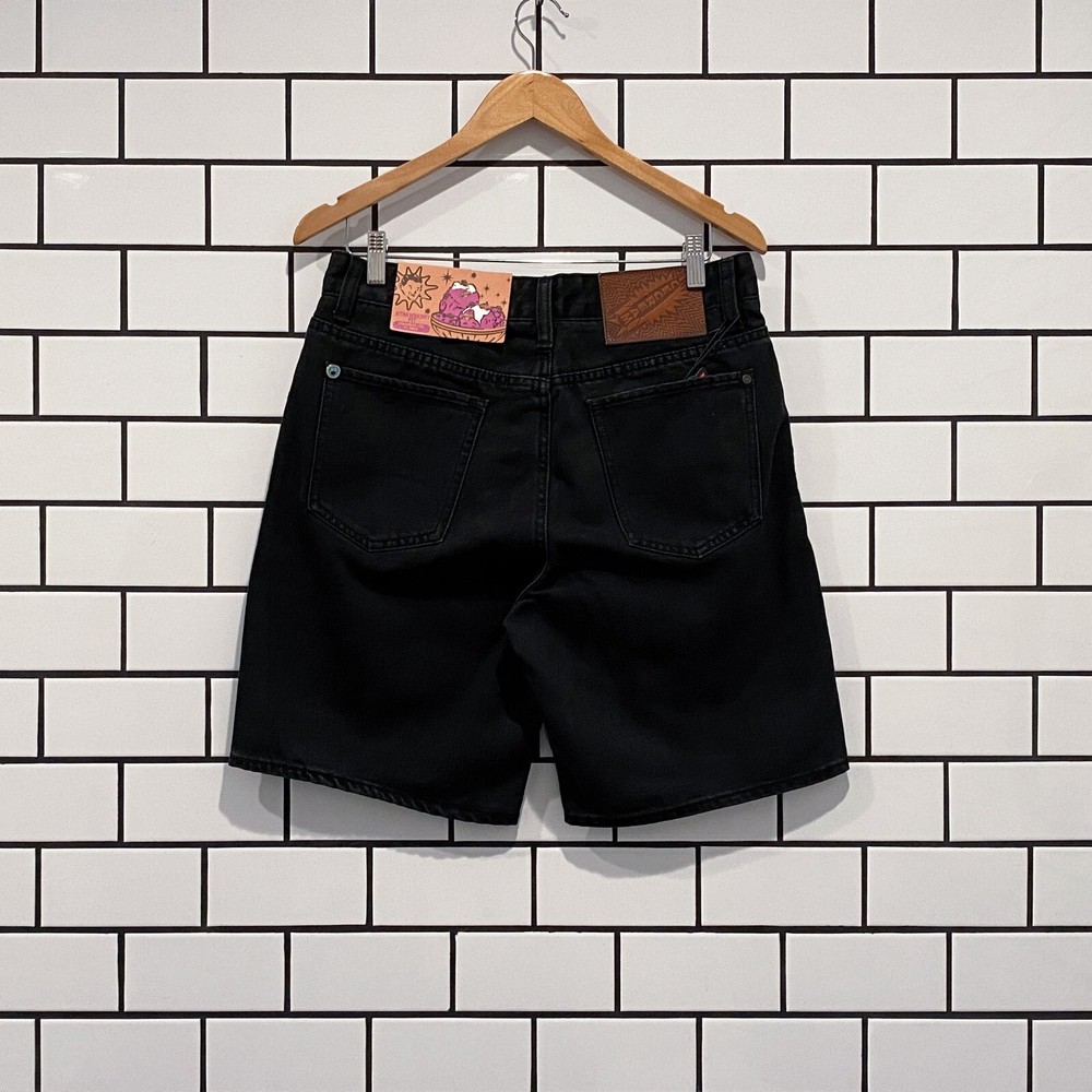 ICECREAM CHERRY JEAN SHORT BLACK RINSE