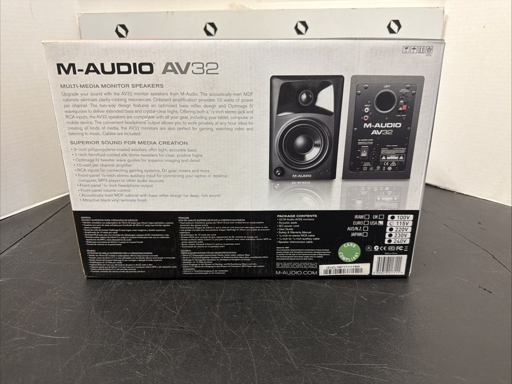 M-Audio AV32 Studio Monitors with Cables