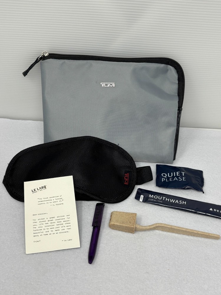 TUMI Amenity Travel Toiletry Bag Case Kit Delta First Class Silver