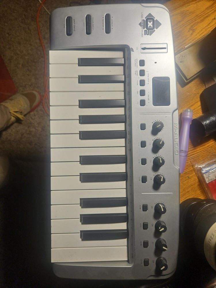 M-Audio O2 Mobile USB MIDI Controller Keyboard